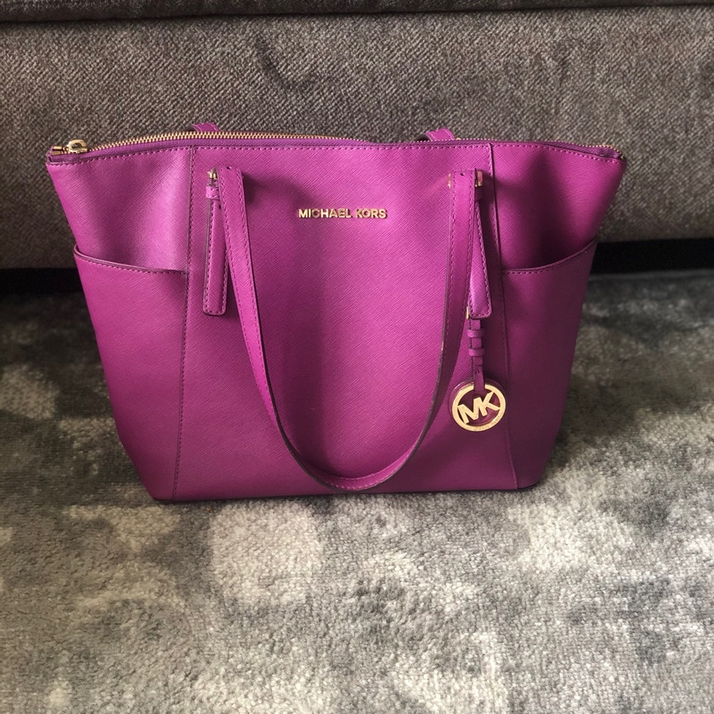 Michael Kors purse